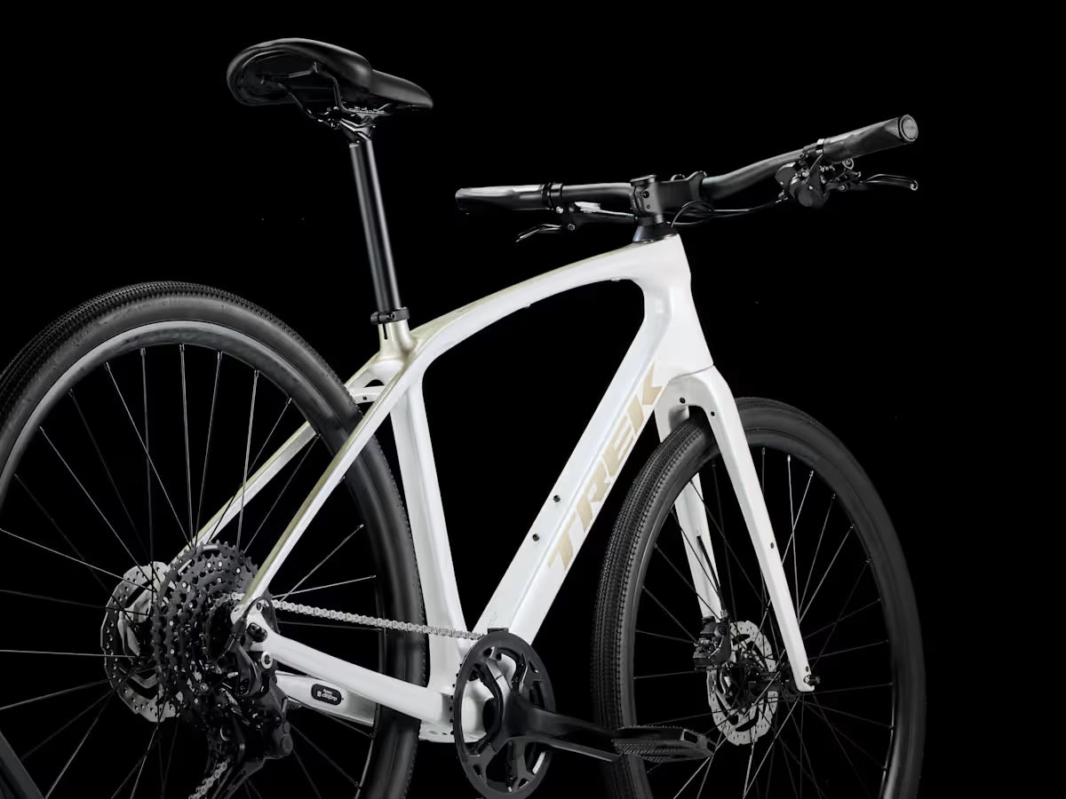 FX Sport 4 Carbon M Crystal White/Supernova